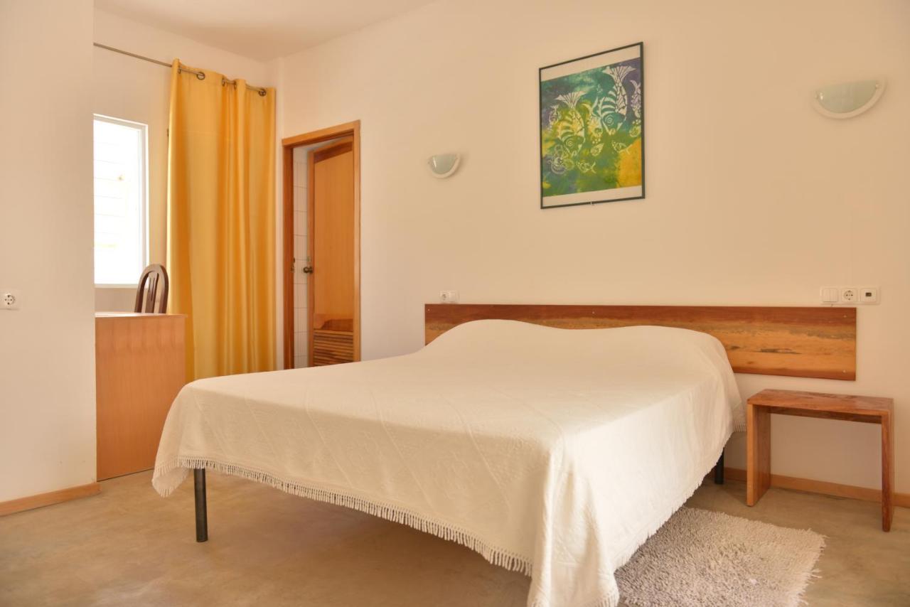 منديلو Residencial Che Guevara Bed & Breakfast المظهر الخارجي الصورة