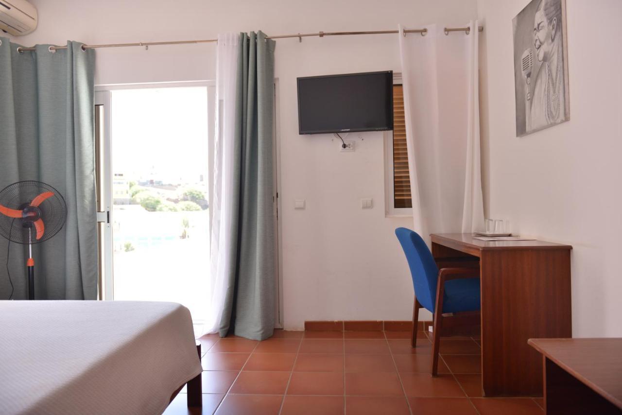 منديلو Residencial Che Guevara Bed & Breakfast المظهر الخارجي الصورة