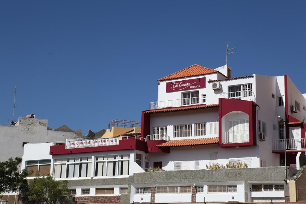 منديلو Residencial Che Guevara Bed & Breakfast المظهر الخارجي الصورة