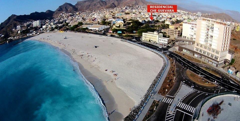 منديلو Residencial Che Guevara Bed & Breakfast المظهر الخارجي الصورة