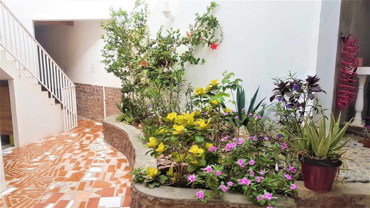 منديلو Residencial Che Guevara Bed & Breakfast المظهر الخارجي الصورة